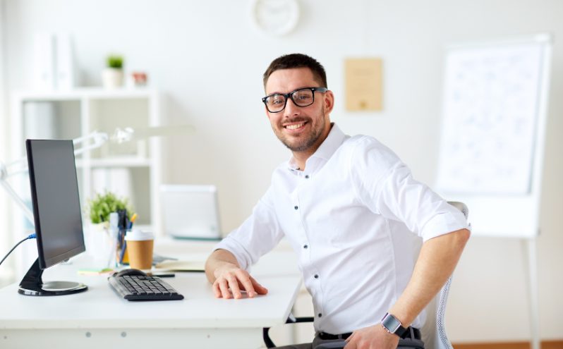 Guía para solicitar la ayuda de 1000 € para Autónomos para Comprar un Ordenador